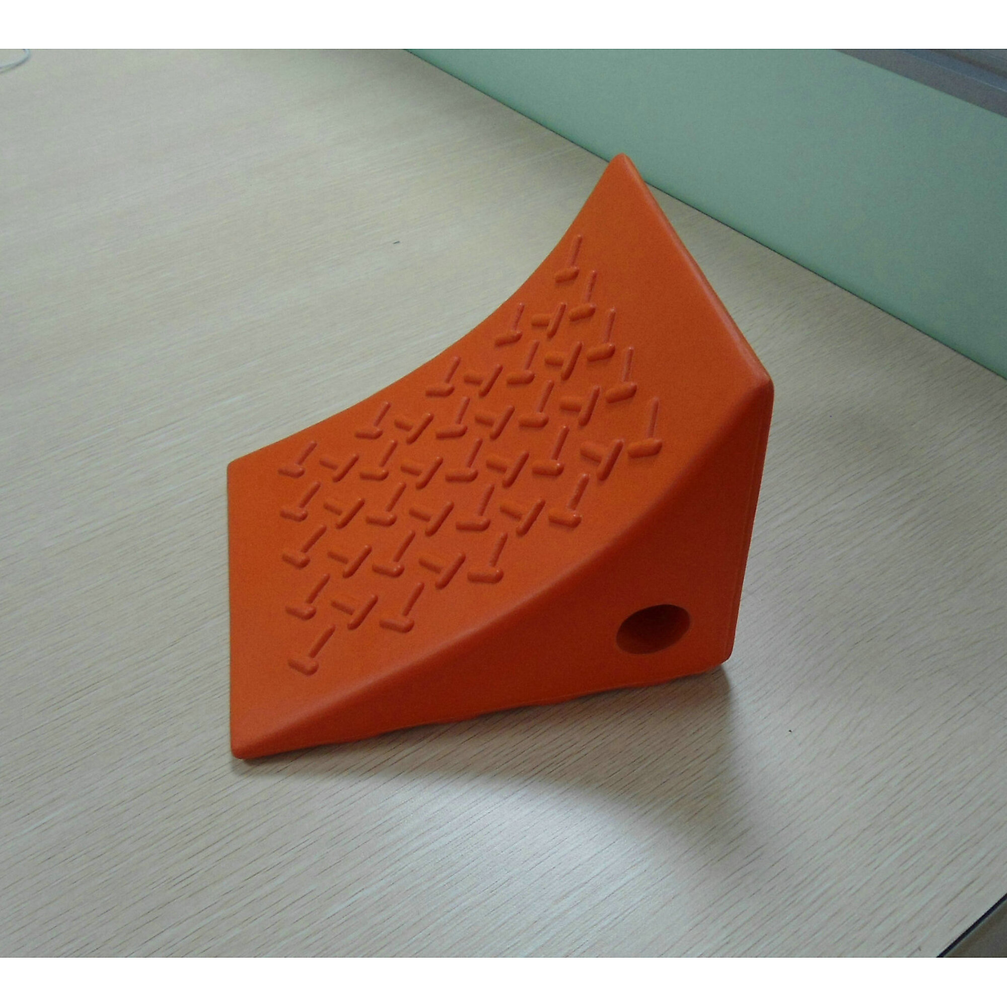 Shop Tuff Urethane Wheel Chock - 8in. Working Width, 7in. Height, Anti-Slip, Model# STF-876UCI